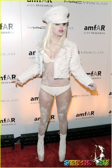 Жемчужный наряд Lady Gaga