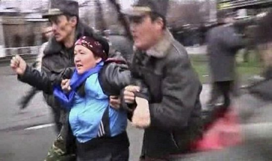 В Киргизии революция? Фотофакты
