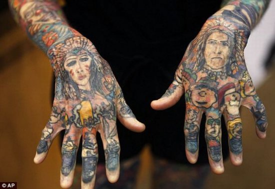 Самая татуированная в мире