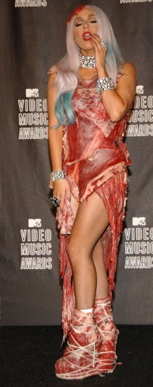 Леди Гага Платье Из Мяса Картинки