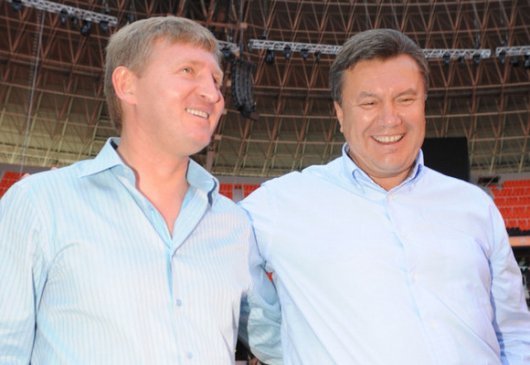 Виктор Янукович поздравил «Шахтер» с победой
