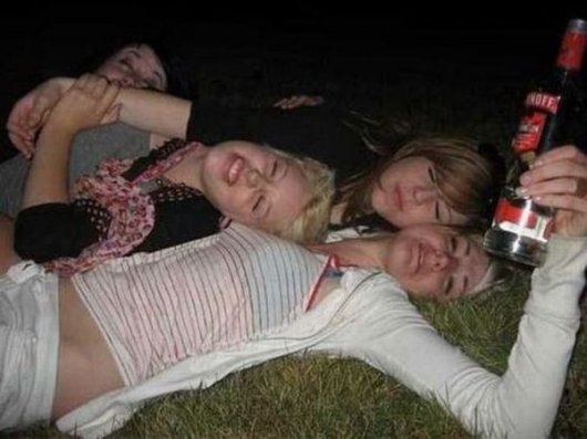 Пьяные девушки