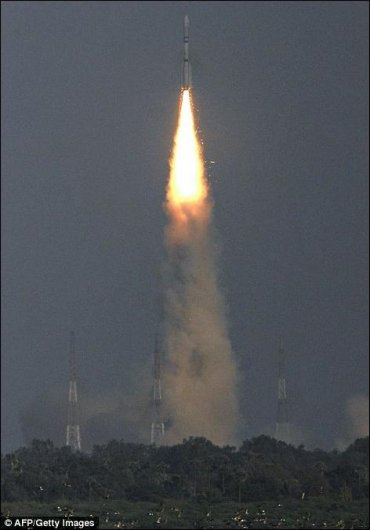 Взрыв индийской ракеты со спутником