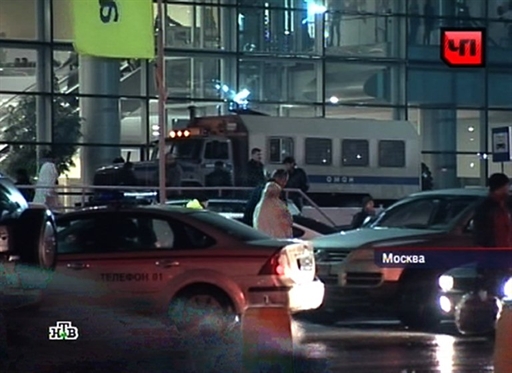 Десятки человек погибли при взрыве в аэропорту Домодедово