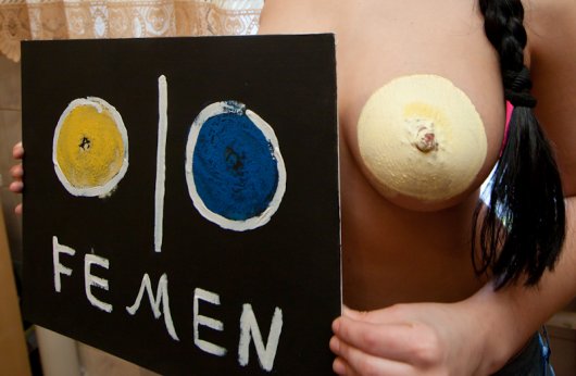 Шедевр от FEMEN