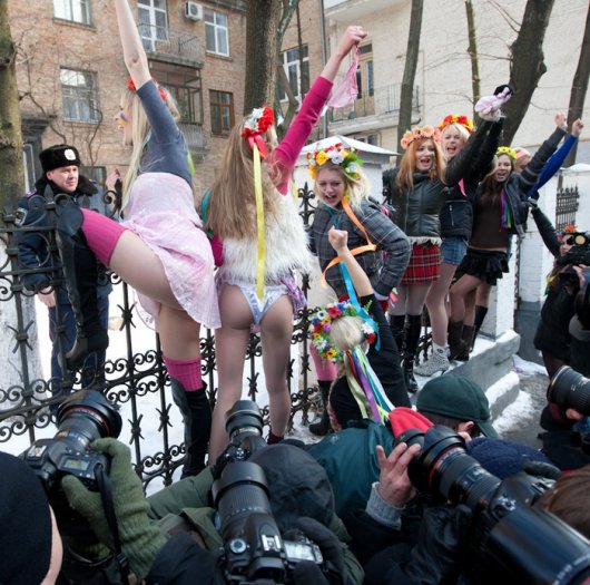 FEMEN чуть не посадили!