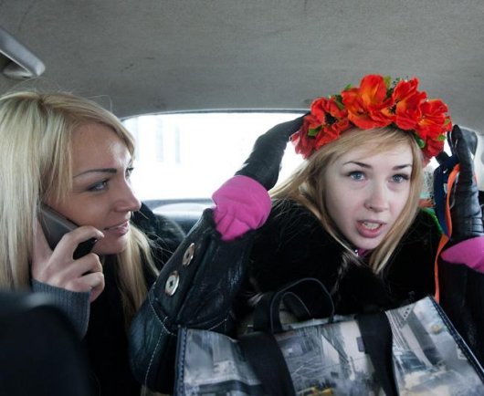 А активисток FEMEN уже выпустили!