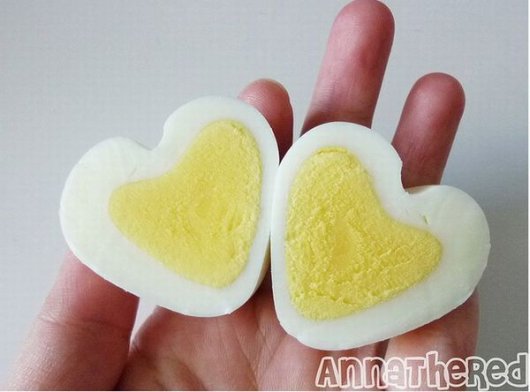 Сердечки из вареных яиц