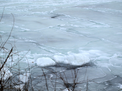 Впервые за 30 лет замерзло Черное море
