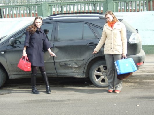 Алена Водонаева попала в аварию!