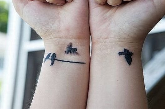 Татуировки в виде птичек