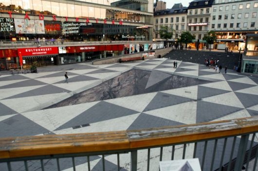 Оптическая иллюзия в Стокгольме от Эрика Йохансона