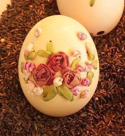 Вышивка по скорлупе яиц