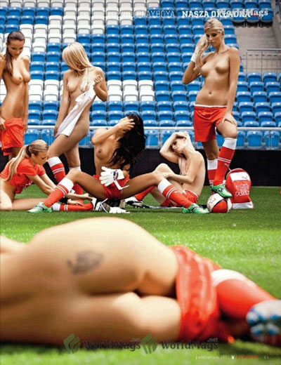 Голые модели Playboy на новом стадионе для Евро-2012