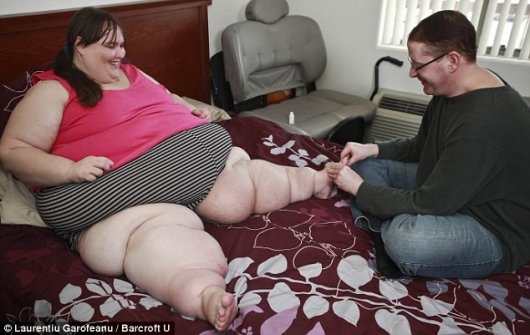 Самая толстая женщина хочет потолстеть