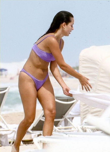 Голая Алекса Деми