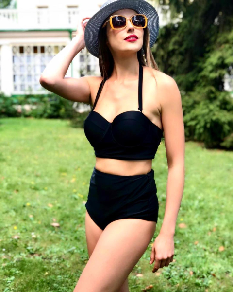 Голая Александра Никифорова