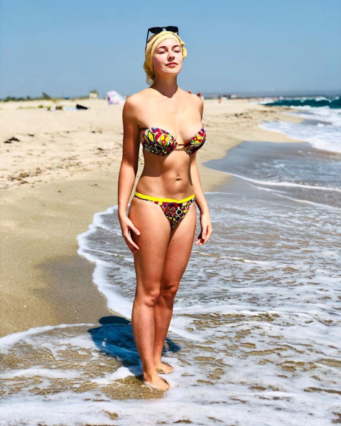 Голая Александра Никифорова