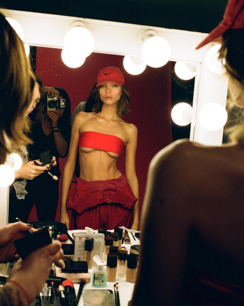 Голая Алеся Кафельникова