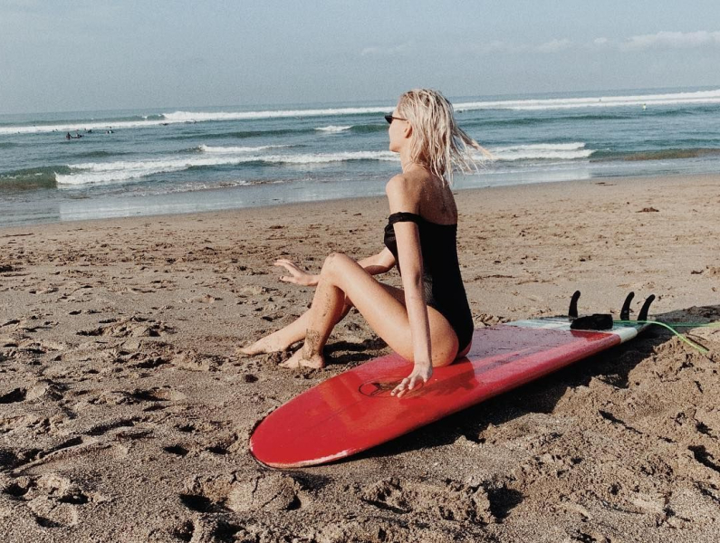 Голая Алеся Кафельникова