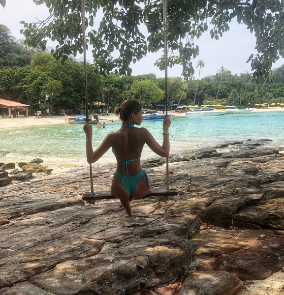 Голая Алеся Кафельникова