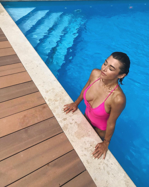 Голая Алина Астровская