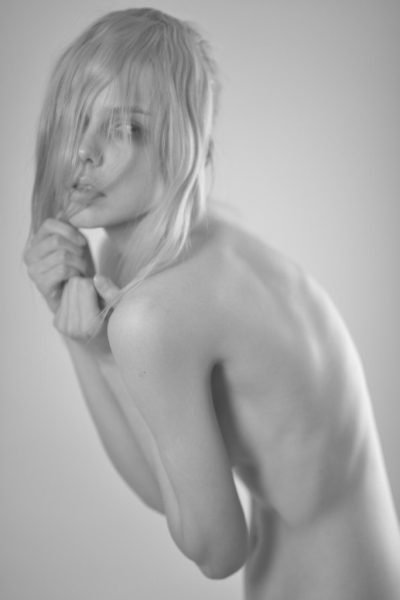 Голая Алина Рин на горячих фото