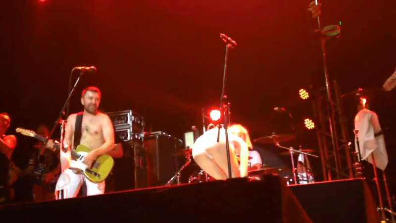 Голая Алиса Вокс на горячих фото