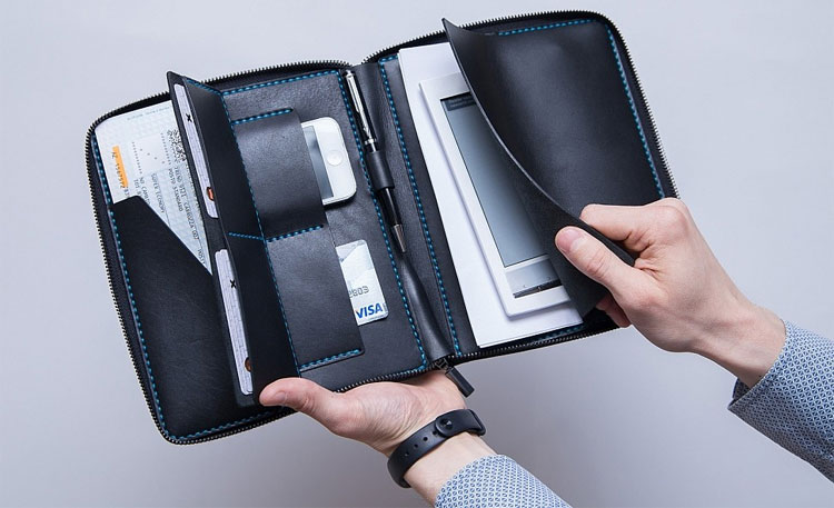 Что подарить подруге, у которой всё есть (и ее уже сложно удивить)