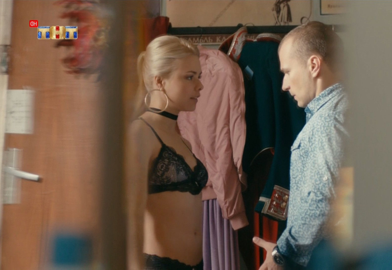 Голая Анастасия Акатова на горячих фото