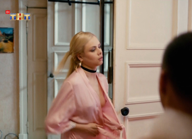 Голая Анастасия Акатова на горячих фото