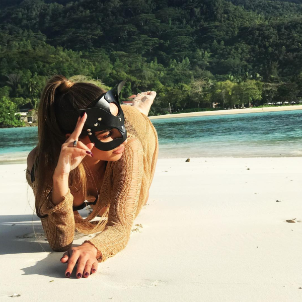 Голая Анастасия Ендальцева на фото