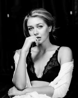 Голая Анастасия Калашникова