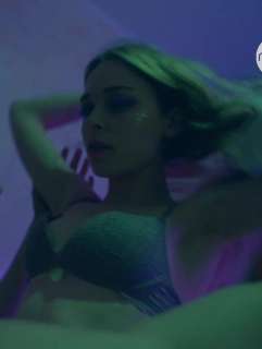 Голая Анастасия Крылова на горячих фото